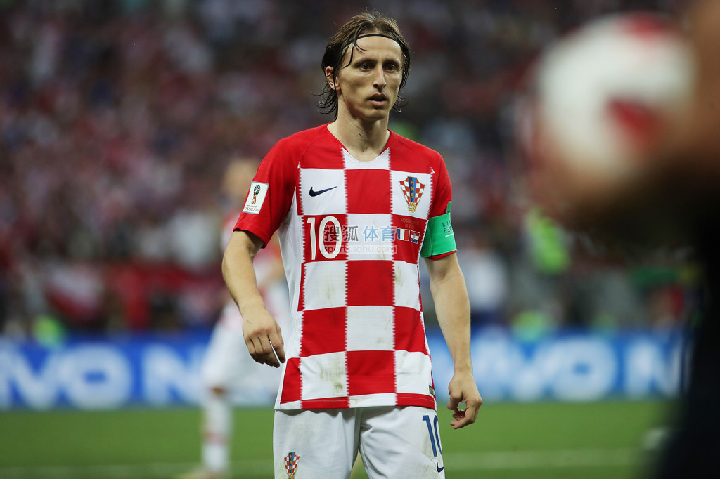 百家乐“靴末效应”：最后一靴牌由于剩余牌量不足对概率分布的剧烈扰动。（百家乐“末靴效应”：末靴剩牌不足导致概率分布显著扰动）